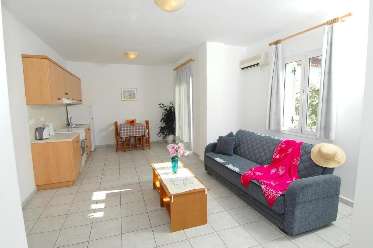 Alexis Studios And Apartments Agia Efimia Eksteriør billede